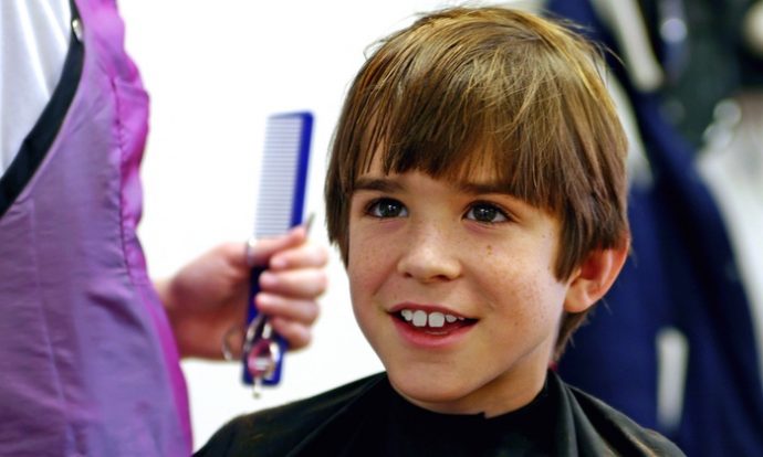 5 GAYA RAMBUT  ANAK  LAKI  LAKI  YANG KEREN DAN RAPI