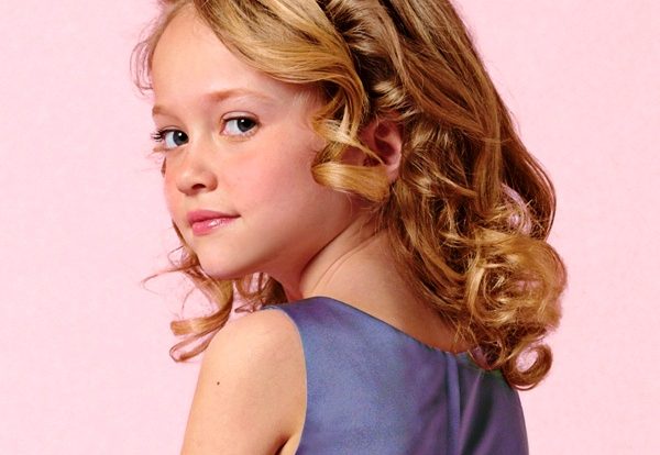 5 GAYA RAMBUT  ANAK  PEREMPUAN YANG SIMPLE DAN CANTIK