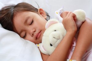 Anak tidur - shutterstock.com
