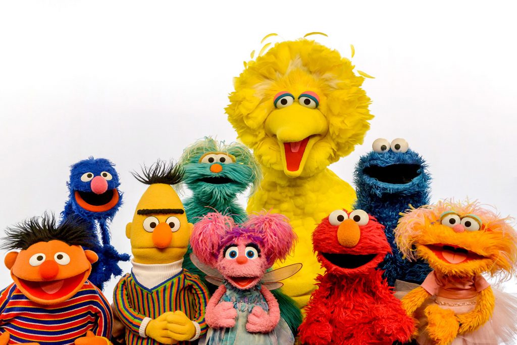 5 Tontonan Yang Dapat Merangsang Kecerdasan Otak Anak