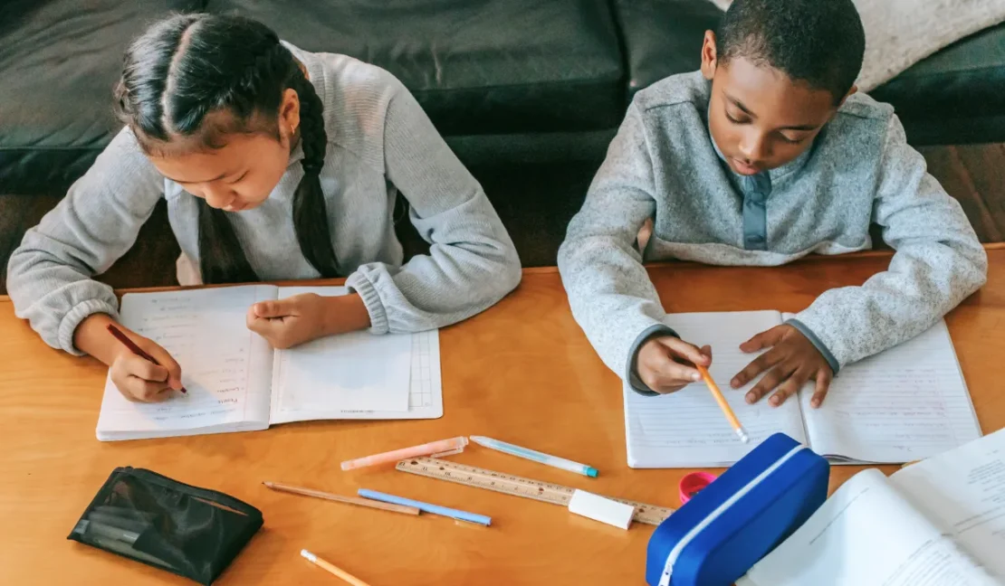 Cara Mudah Membantu Anak Fokus Belajar di Era Digital