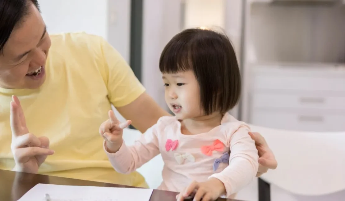 Mengajarkan Balita Berhitung Lewat Permainan dan Gerakan