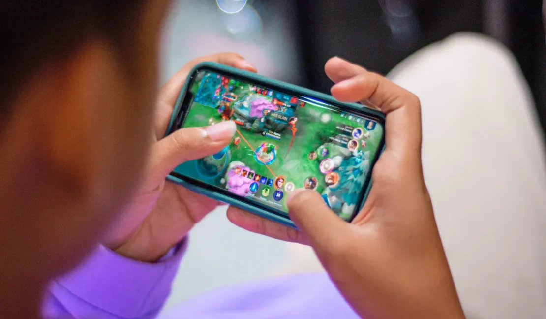 Mobile Legends Addiction in Children and Parent Solutions