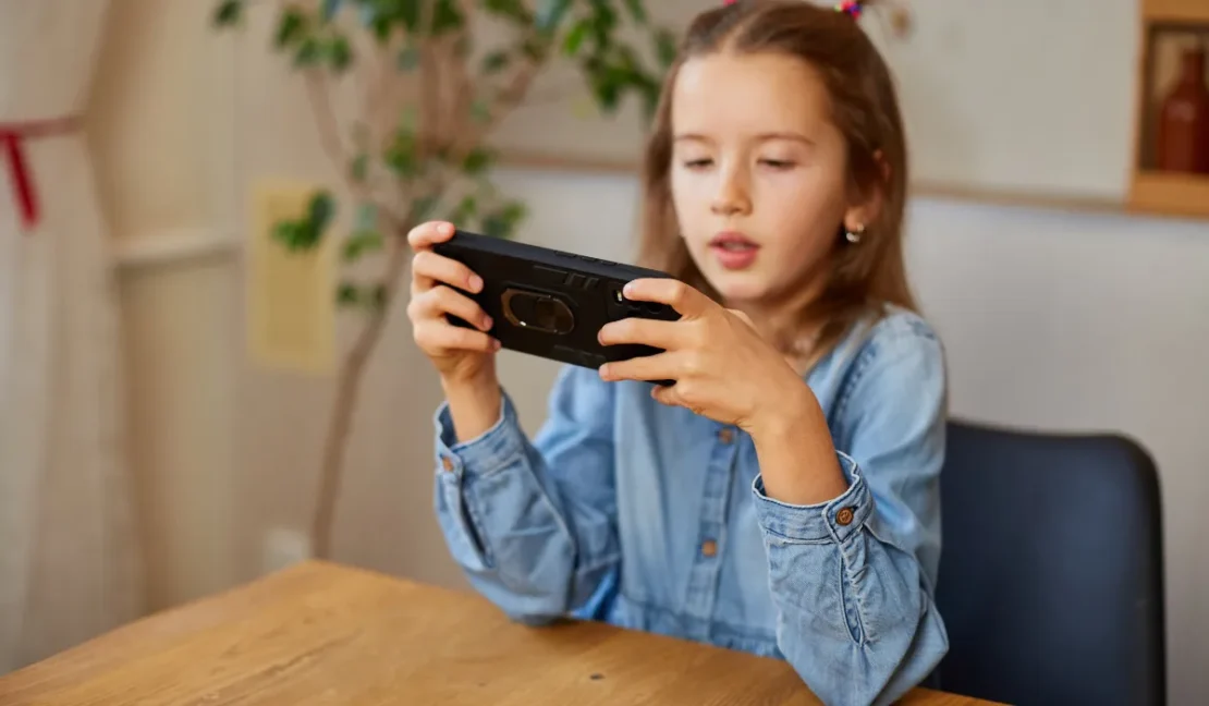 anak kecanduan main roblox