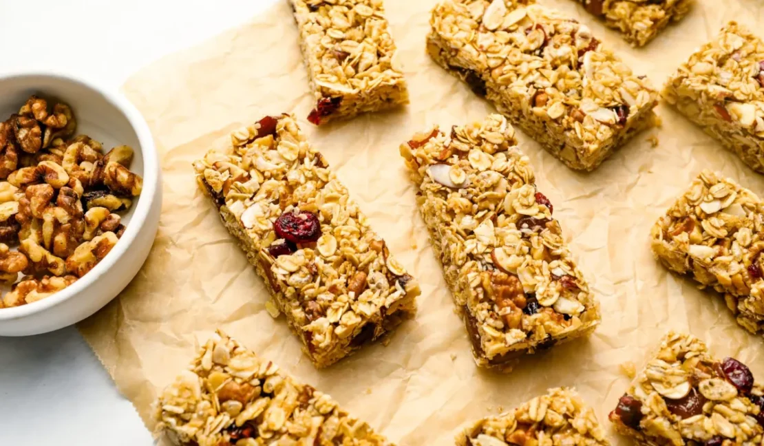 5. Homemade Nut Butter Energy Bars with Oats and Honey_www.appletreebsd.com