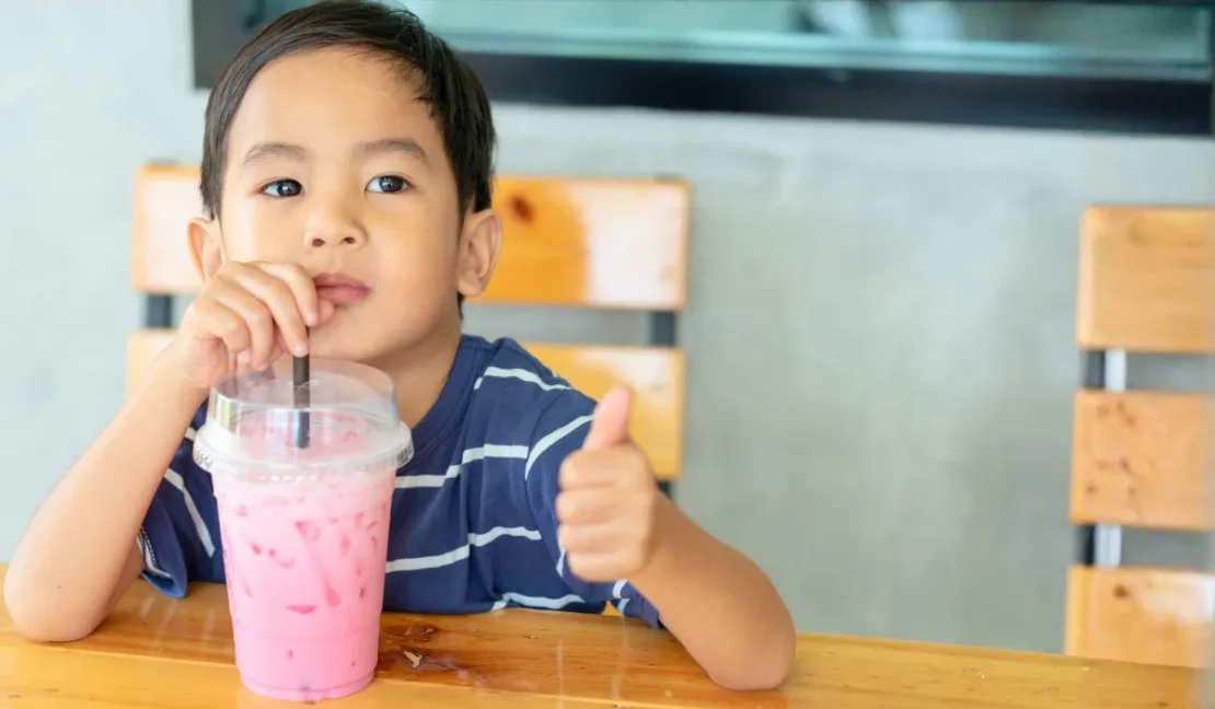 ANAK MINUM MANIS_www.appletreebsd.com