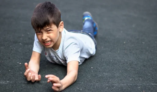 Penyebab Anak Sering Jatuh dan Cara Mencegahnya