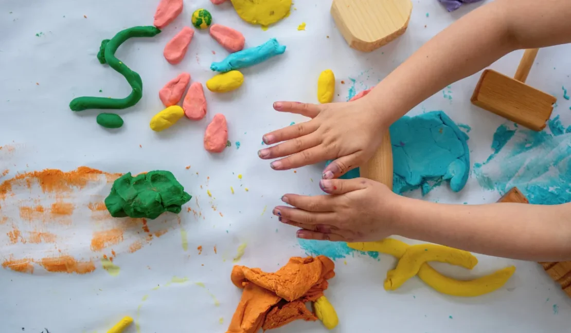 Manfaat Bermain Playdough