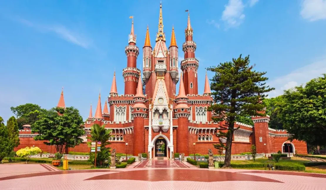 Wisata Anak di Jakarta 2. Taman Mini Indonesia Indah_www.appletreebsd.com