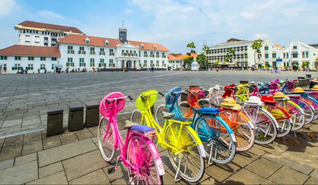 4. Jakarta Old Town (Kota tua Jakarta)_www.appletreebsd.com