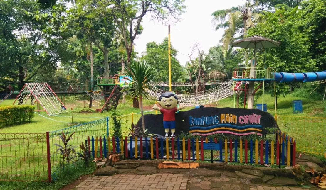 Wisata Anak di Jakarta 4. Kampung Main Cipulir_www.appletreebsd.com