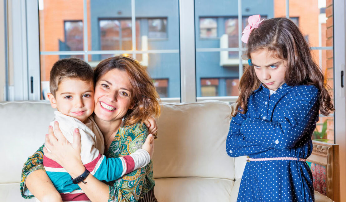 Managing Jealousy Between Siblings