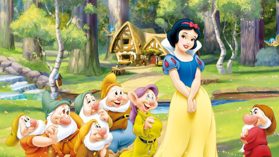 3-snow-white-seven-dwarfs-cottage-forest